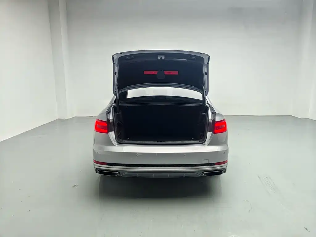 Audi A4L — миниатюра 7