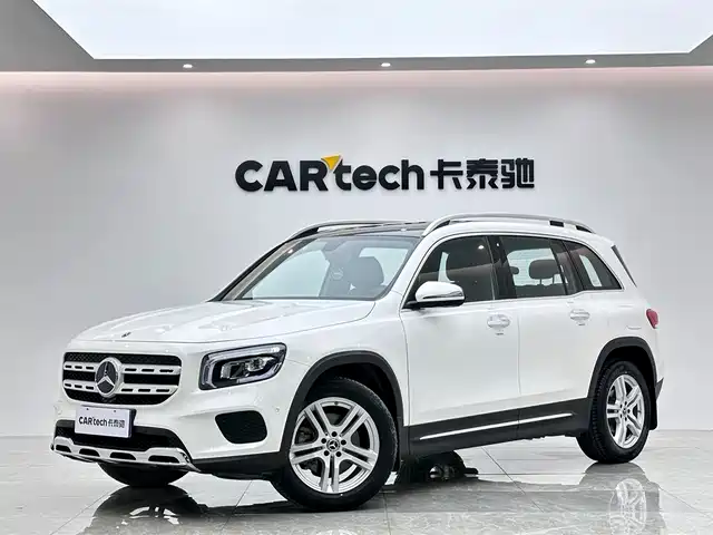 MERCEDES-BENZ GLB 2023