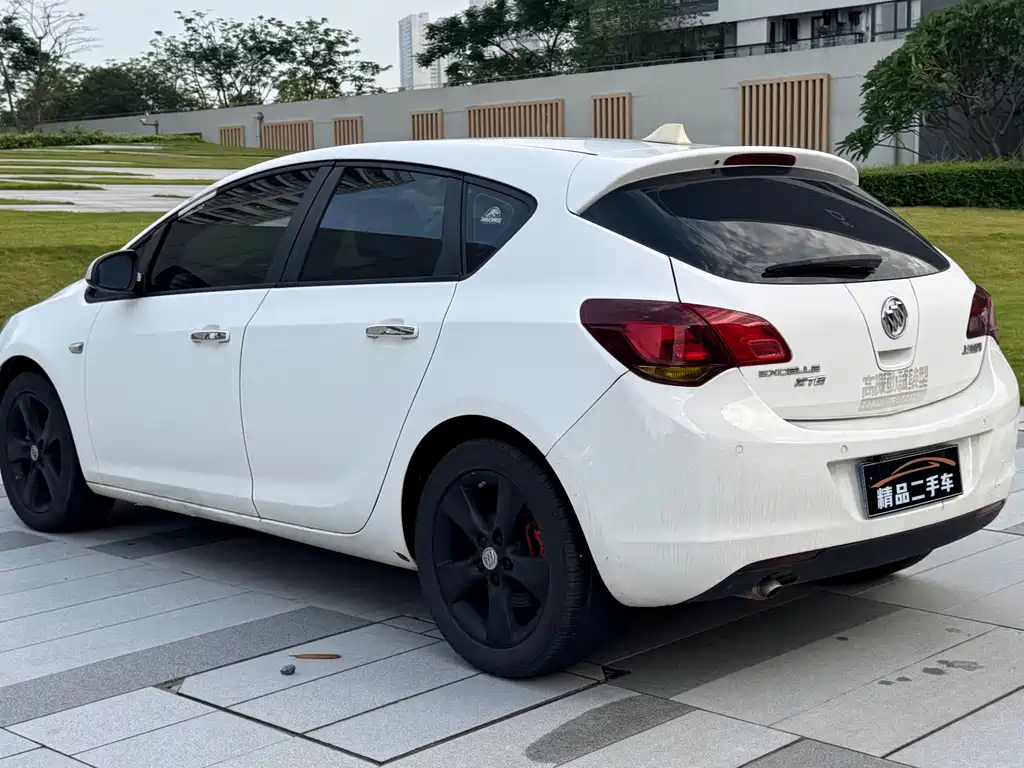 Buick Excelle — миниатюра 18
