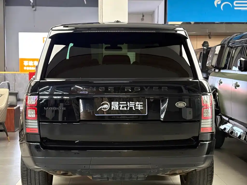 Land Rover Range Rover — миниатюра 8