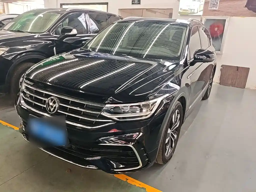 Volkswagen Tiguan L — миниатюра 2