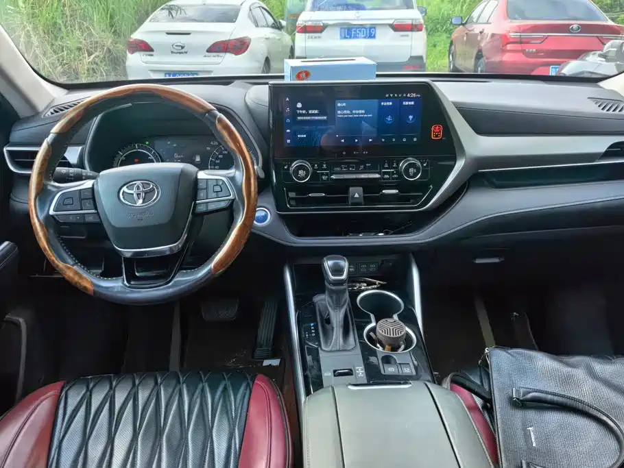 Toyota Highlander — миниатюра 11