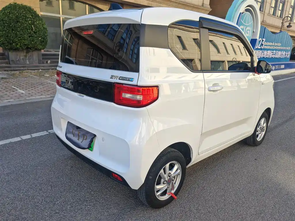 Wuling MINIEV — миниатюра 15
