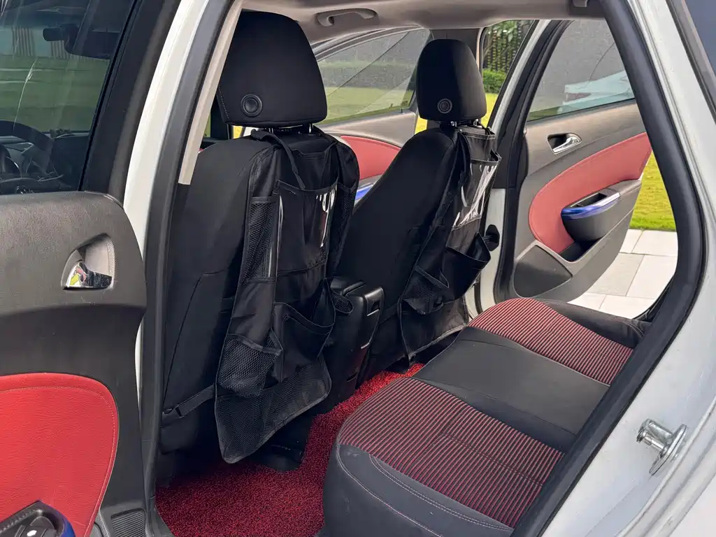 Buick Excelle — миниатюра 15