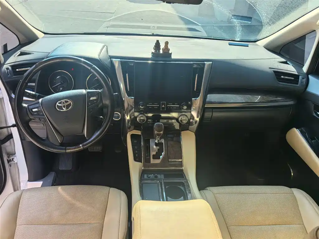 Toyota Alphard 2021 2.5L Luxury