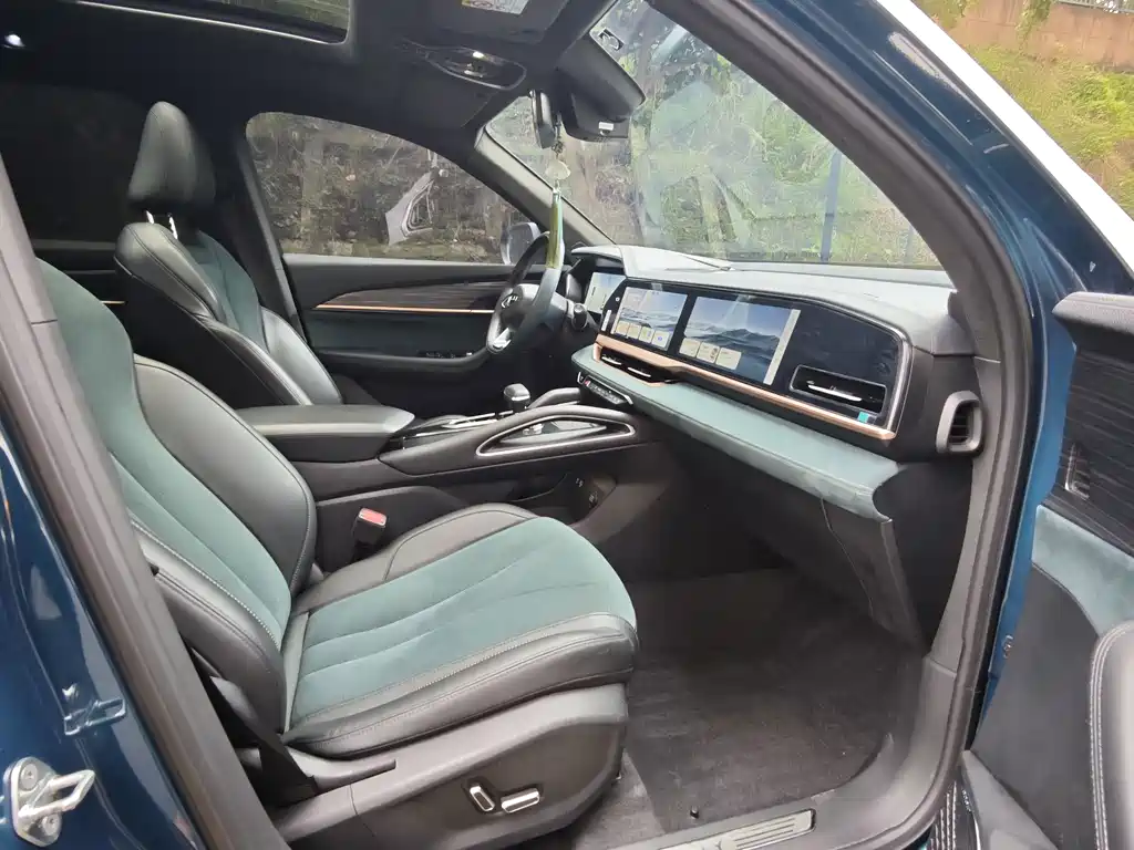 Geely Xingyue L — миниатюра 18