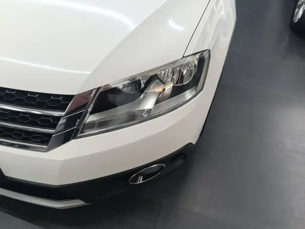 Volkswagen Cross Lavida — миниатюра 24