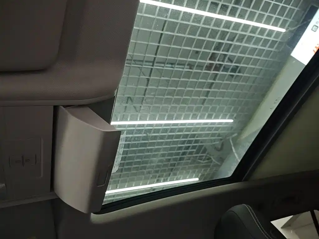 Volkswagen Tiguan L — миниатюра 18