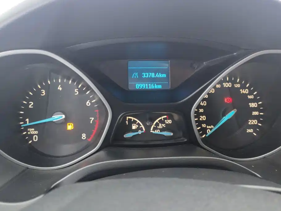 Ford Focus — миниатюра 14