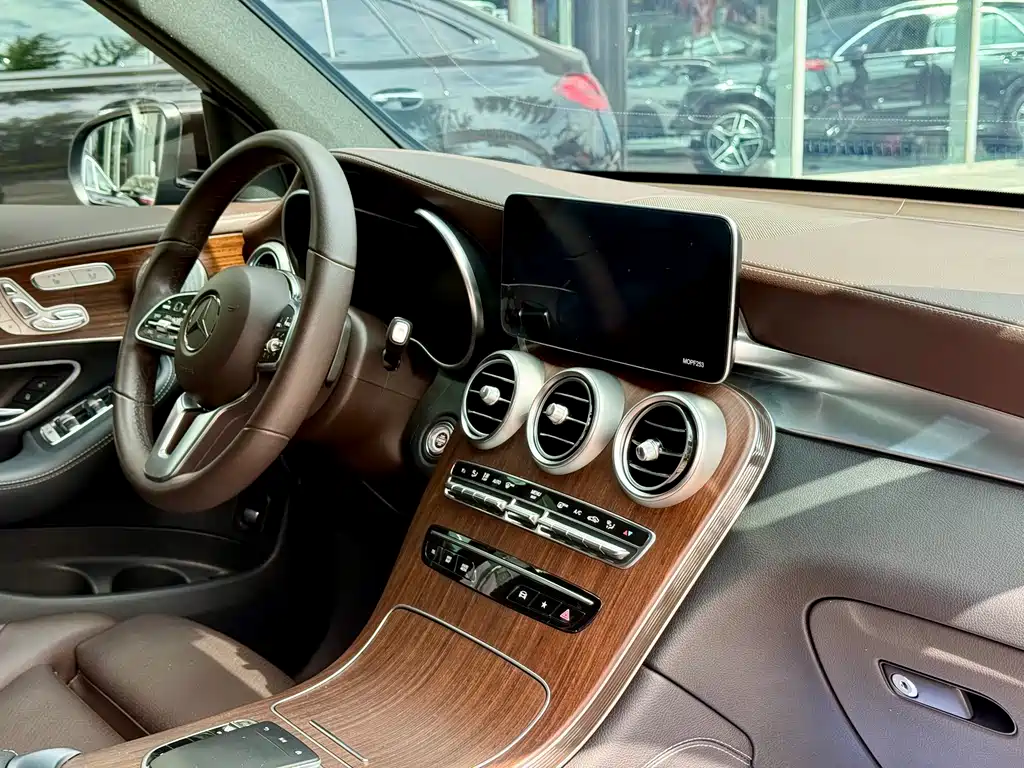 Mercedes-Benz GLC — миниатюра 30