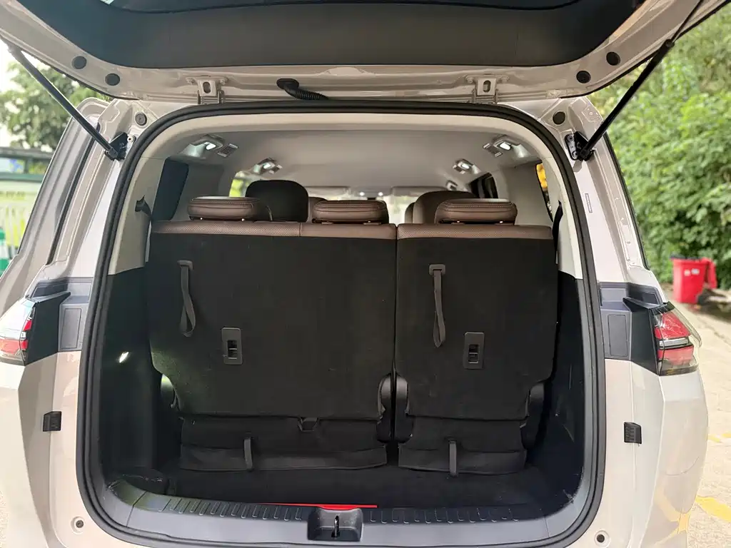 Wuling Звездный свет 730 Новая энергия — миниатюра 19