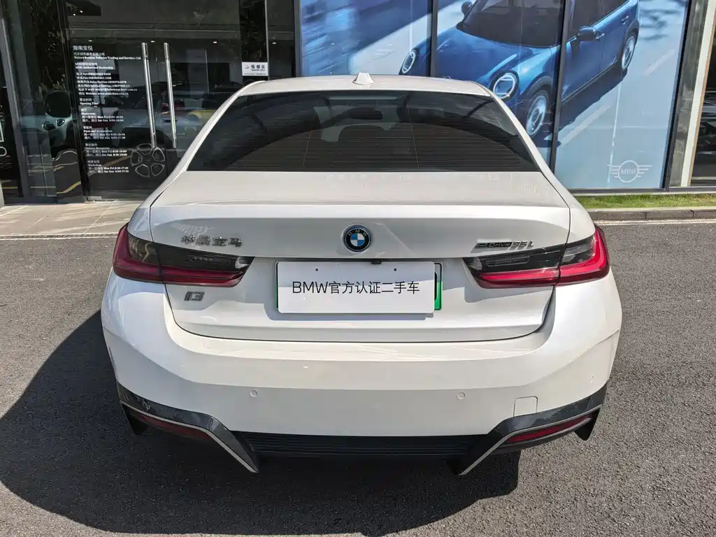 BMW i3 — миниатюра 8