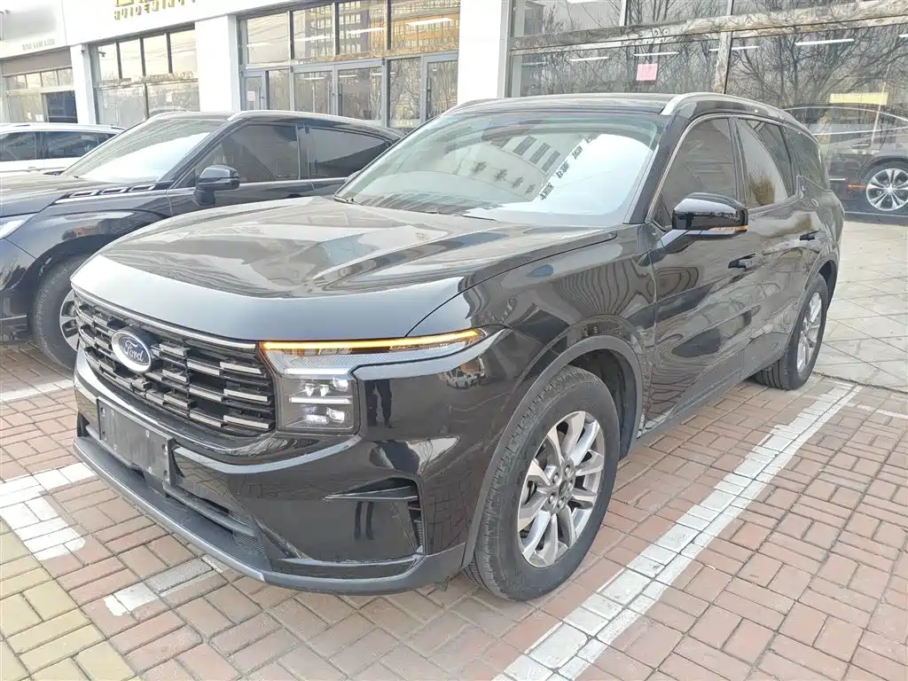 Ford Edge 2024