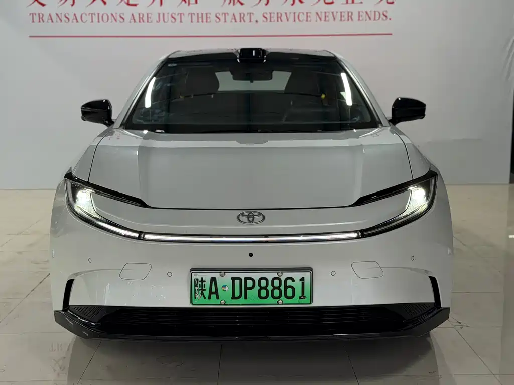 Toyota Toyota BZ5 — миниатюра 2