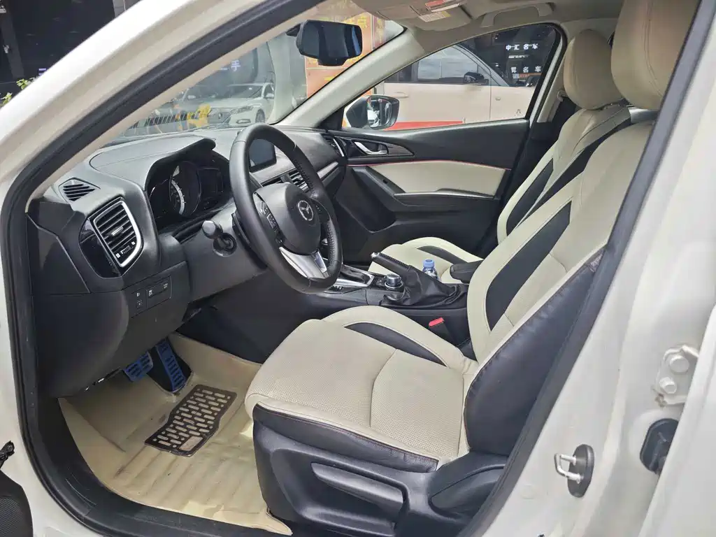 Mazda 3 Axela — миниатюра 4