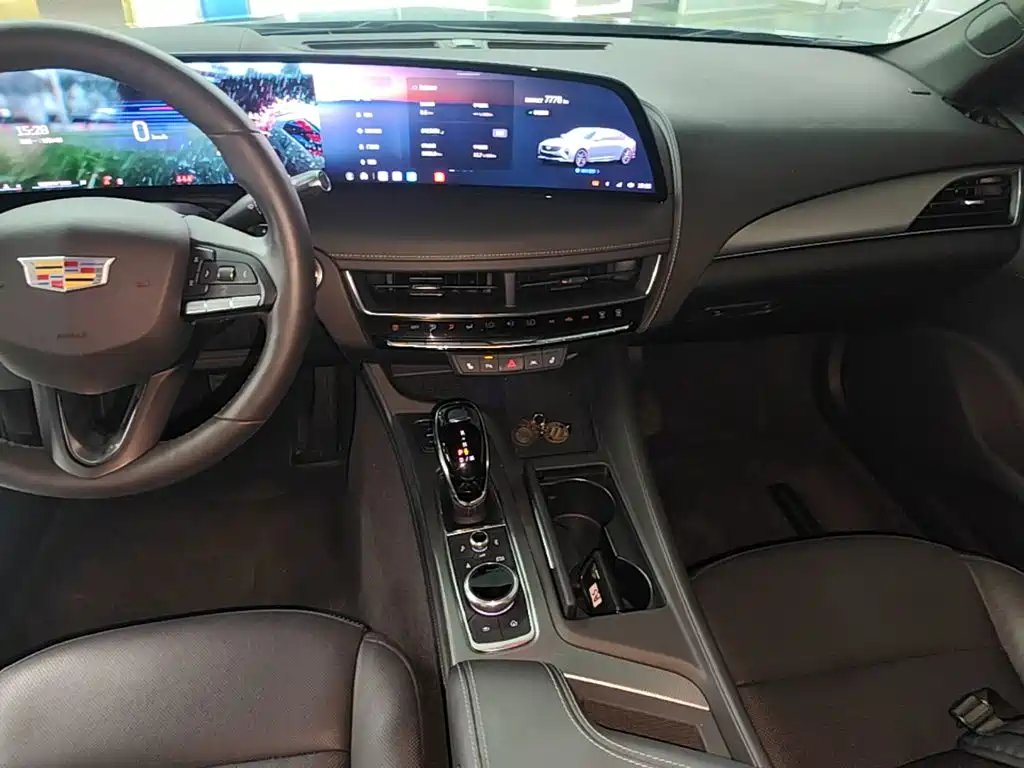 Cadillac CT5 — миниатюра 14