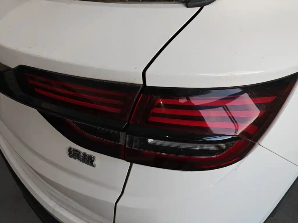 Geely Binyue — миниатюра 8