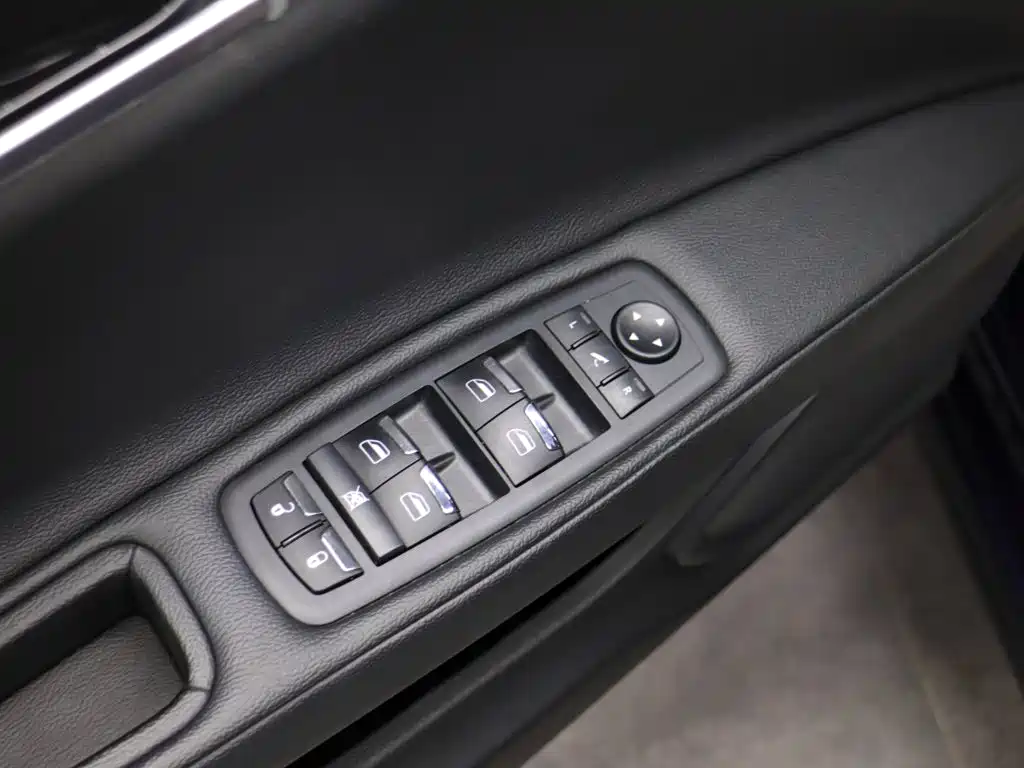 Maserati Ghibli — миниатюра 21