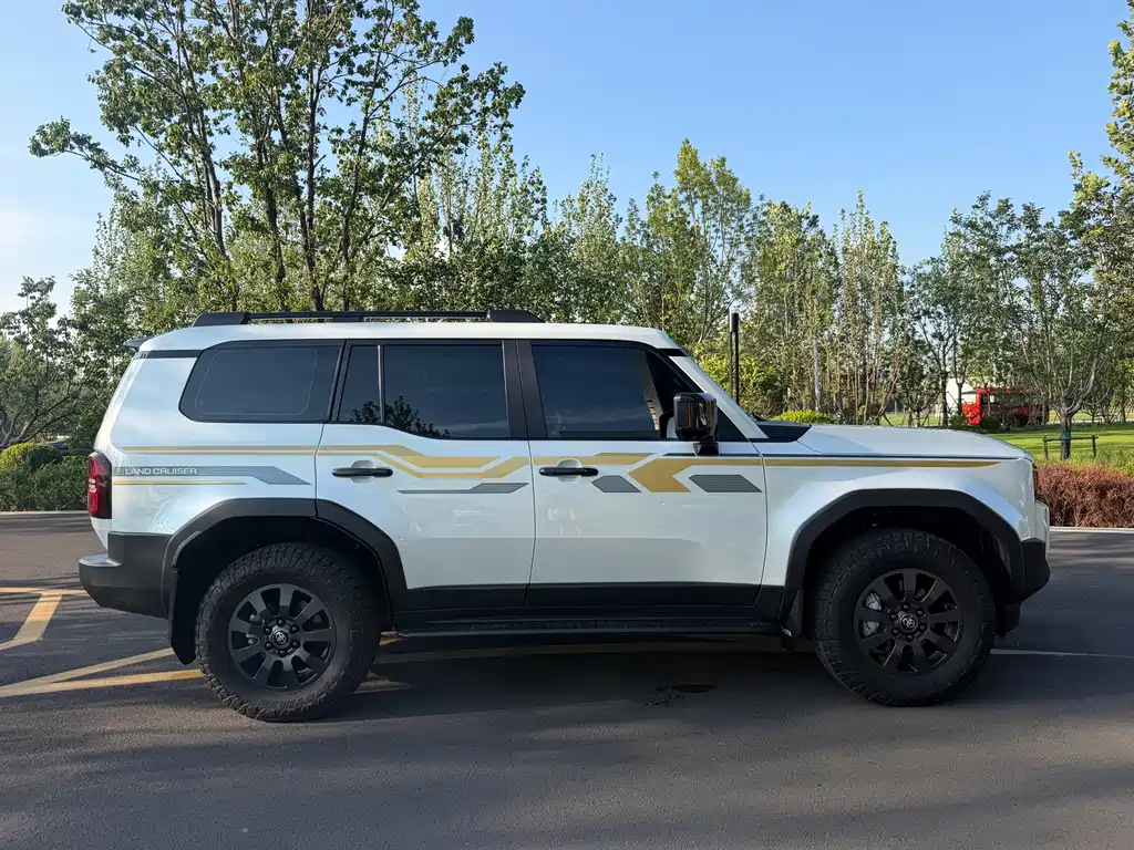 Toyota Land Cruiser Prado 2025 2.4T WX 5 мест
