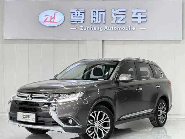 mitsubishi outlander