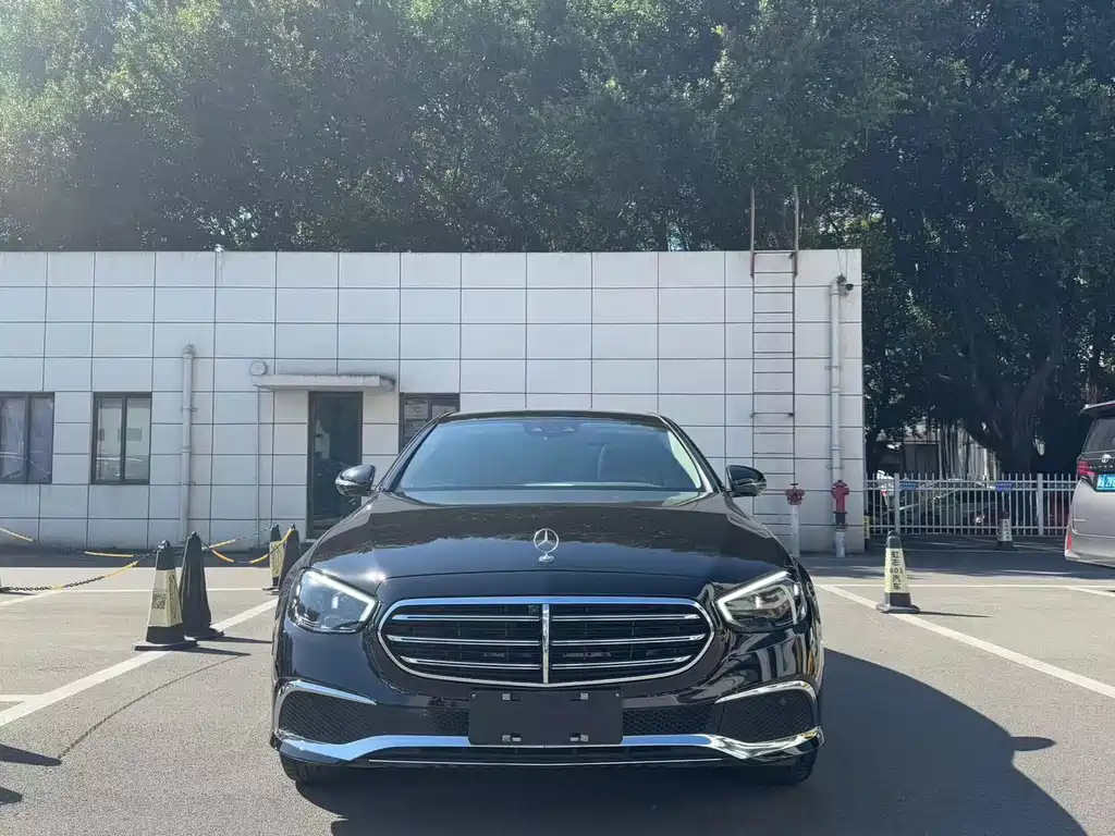 MERCEDES-BENZ  E CLASS