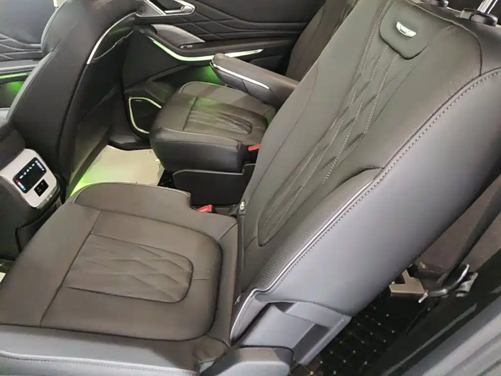 Hongqi Hongqi HS7 PHEV — миниатюра 22