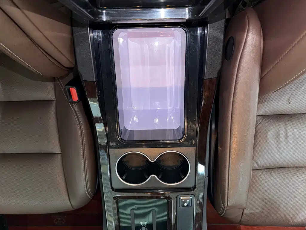 Toyota Sienna — миниатюра 24