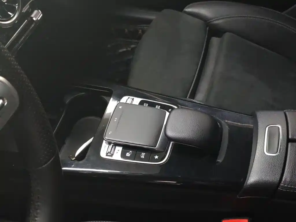Mercedes-Benz A-Class — миниатюра 6