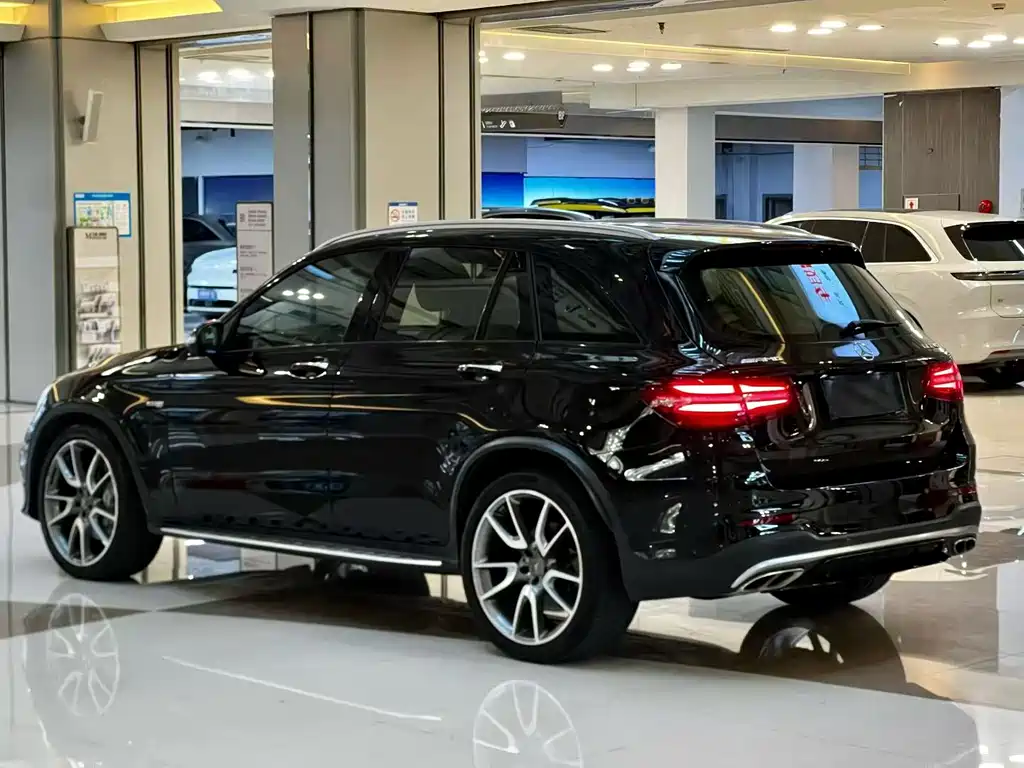Mercedes-Benz GLC AMG — миниатюра 6