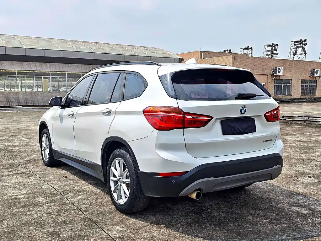 BMW X1 — миниатюра 13