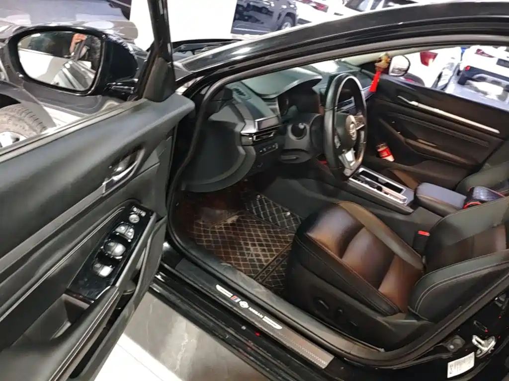 Nissan Teana — миниатюра 16