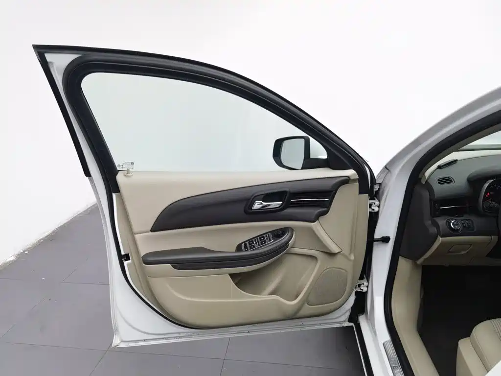 Chevrolet Malibu — миниатюра 8