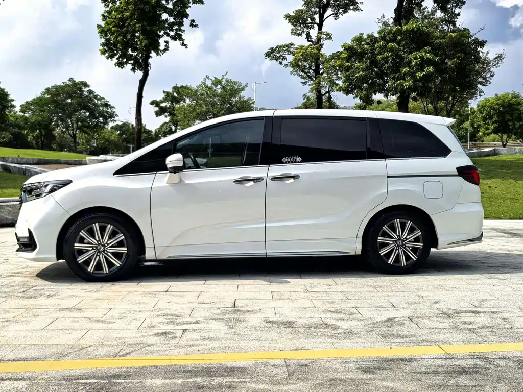 Honda Odyssey — миниатюра 5