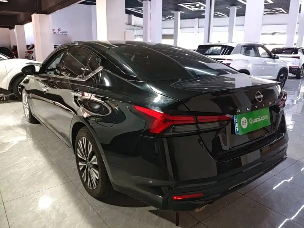 Nissan Teana — миниатюра 5