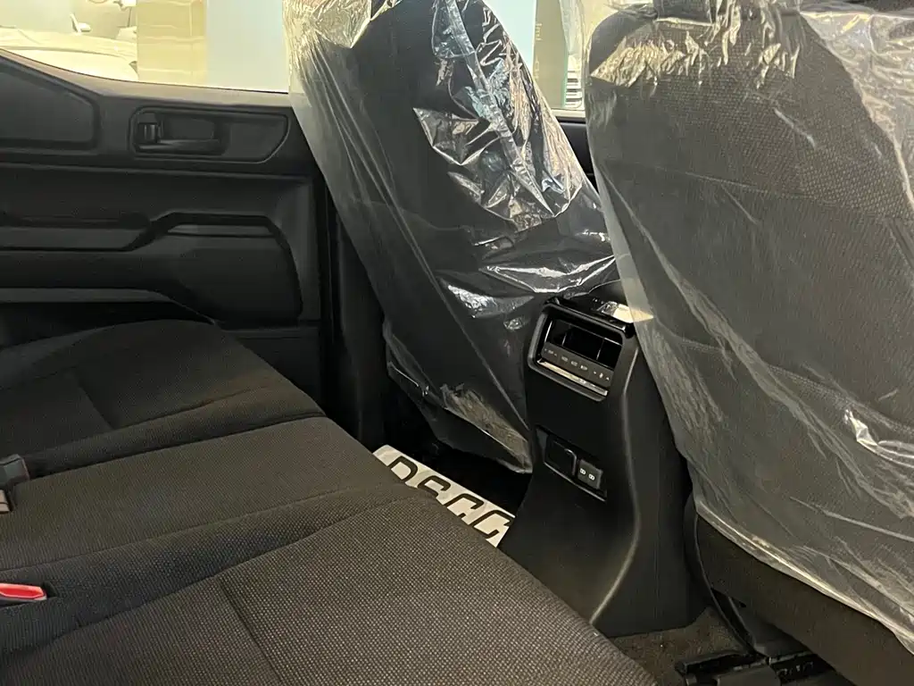 Toyota Prado (Import) — миниатюра 7