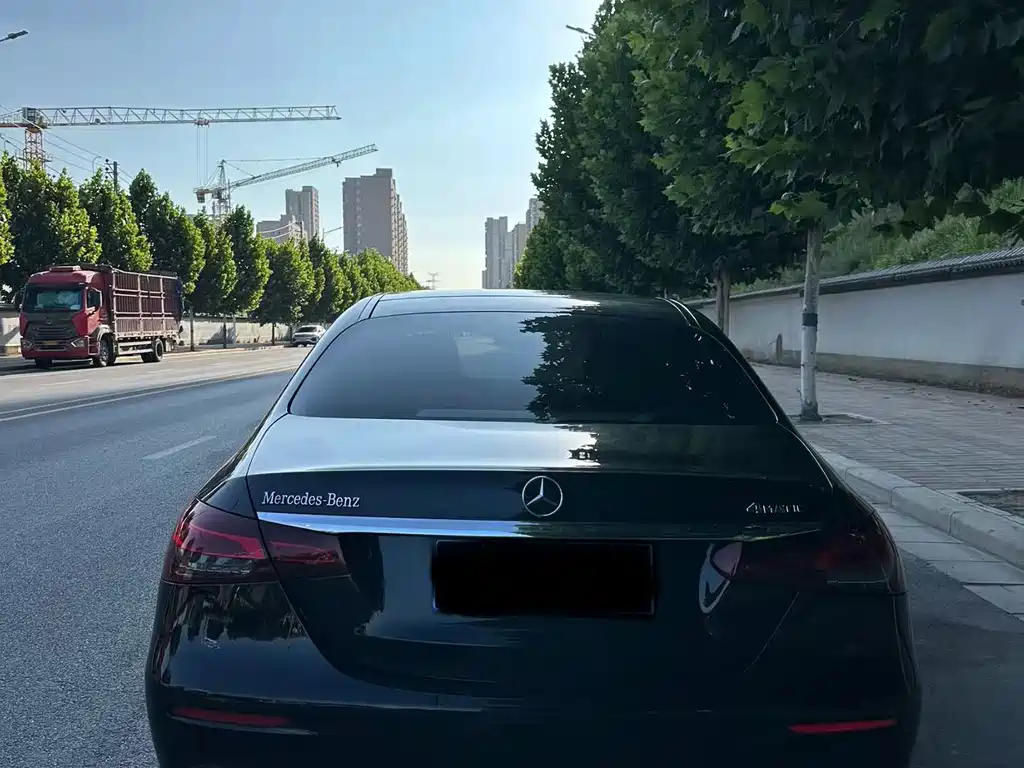 Mercedes-Benz E-Class E 2022 E 260 L