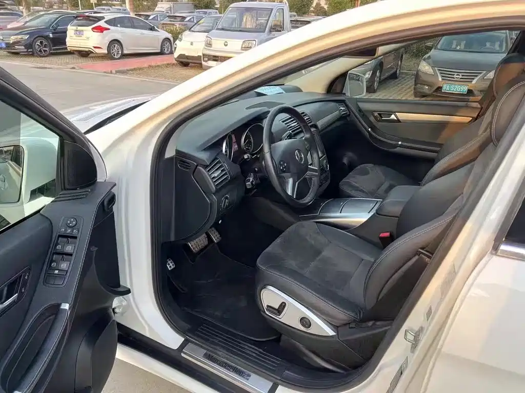 Mercedes-Benz R 2014 R 320 4MATIC Luxury