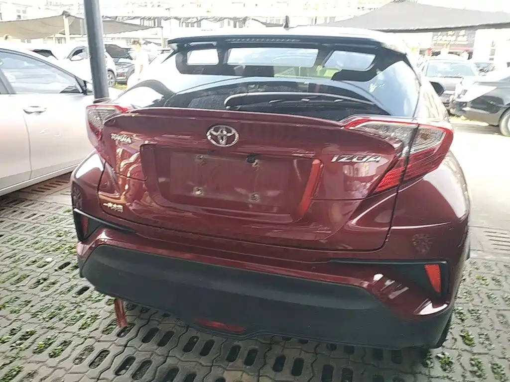 Toyota IZOA — миниатюра 6
