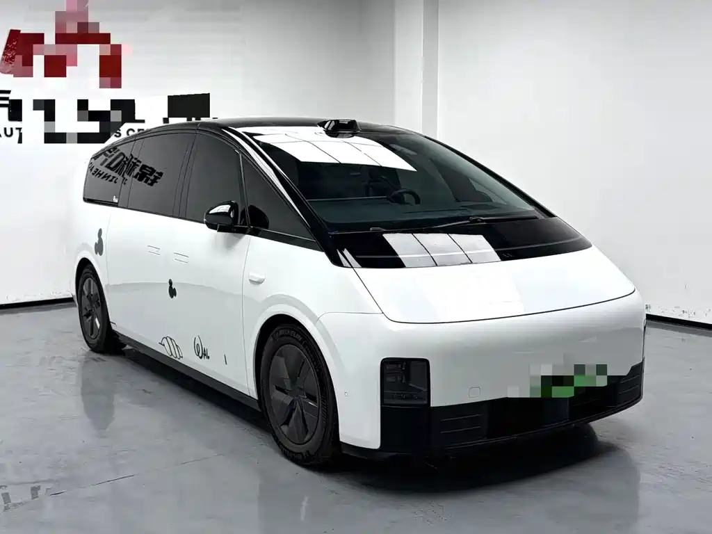 Li Auto MEGA 2024 Ultra