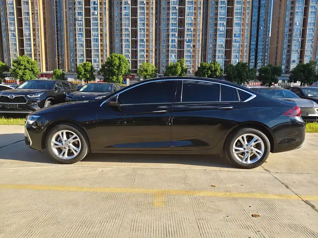 Buick Regal — миниатюра 7