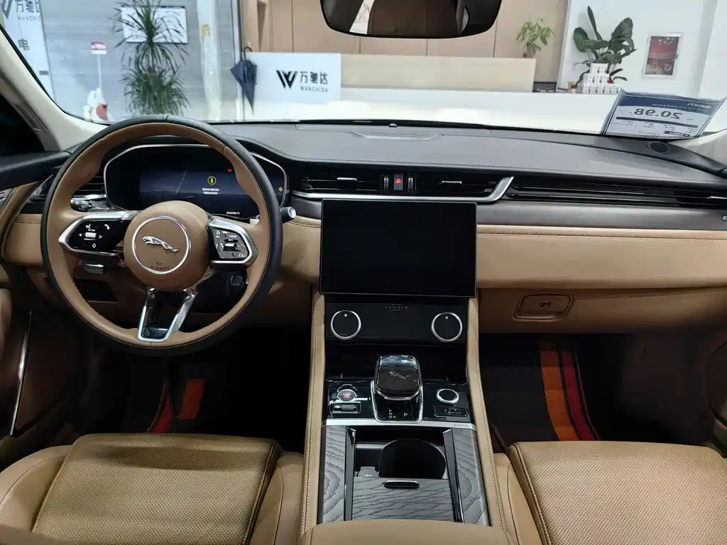 Jaguar XFL — миниатюра 8