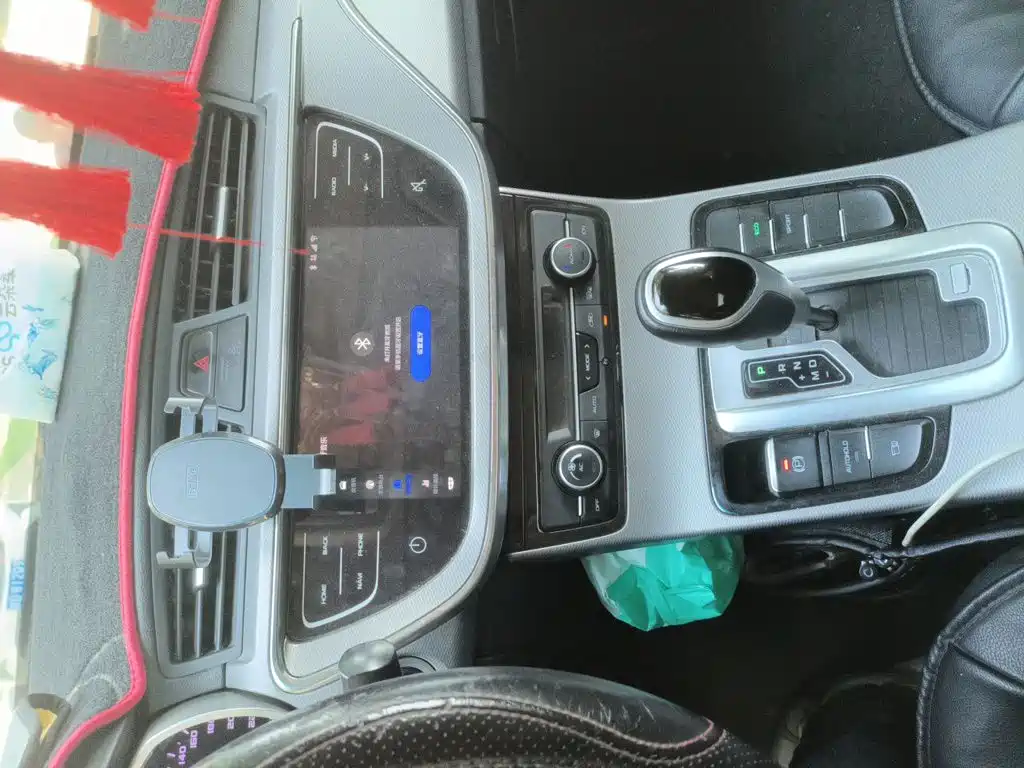 Geely Emgrand GL — миниатюра 9