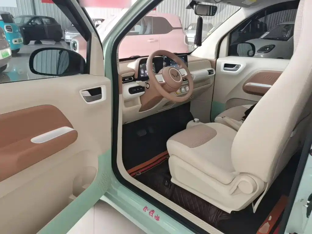 Wuling MINIEV — миниатюра 16