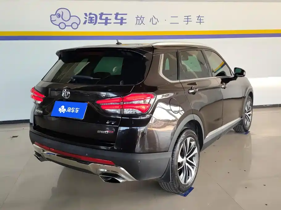 Zhonghua V7 — миниатюра 3