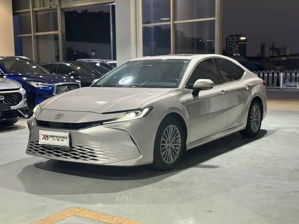 Toyota Camry 2024
