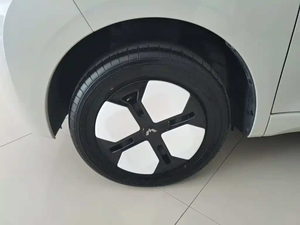 Wuling MINIEV — миниатюра 23