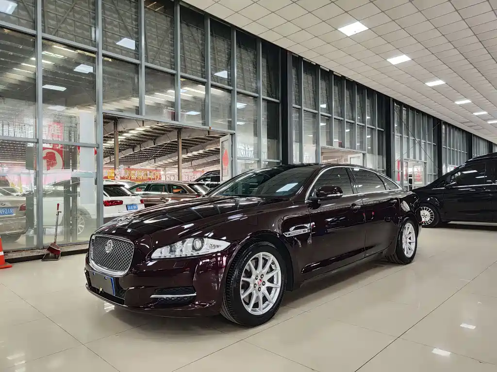 Jaguar XJ 2015
