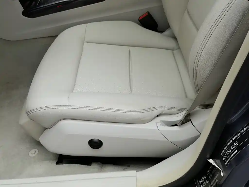 Mercedes-Benz E-Class — миниатюра 20