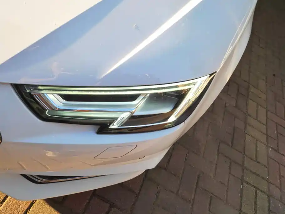 Audi A4L — миниатюра 5