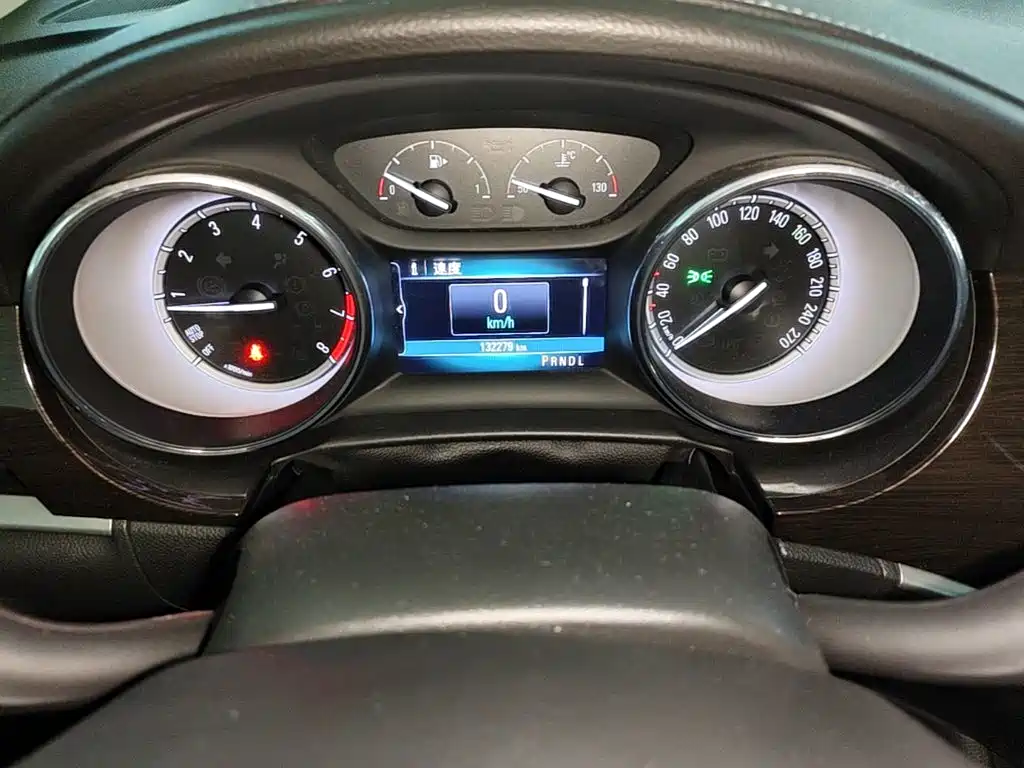 Buick Verano — миниатюра 12